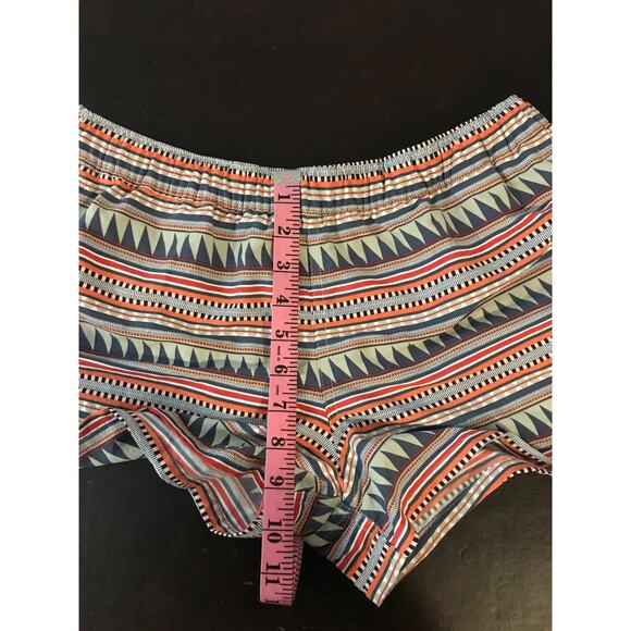 Patagonia Women's Barely Baggies Shorts in Belay Stripe: Desert Sage - Size Med - Picture 7 of 11